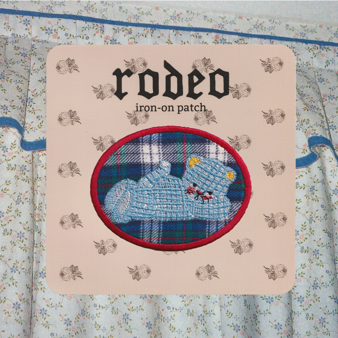 sleepy kitty ~ iron on patch
