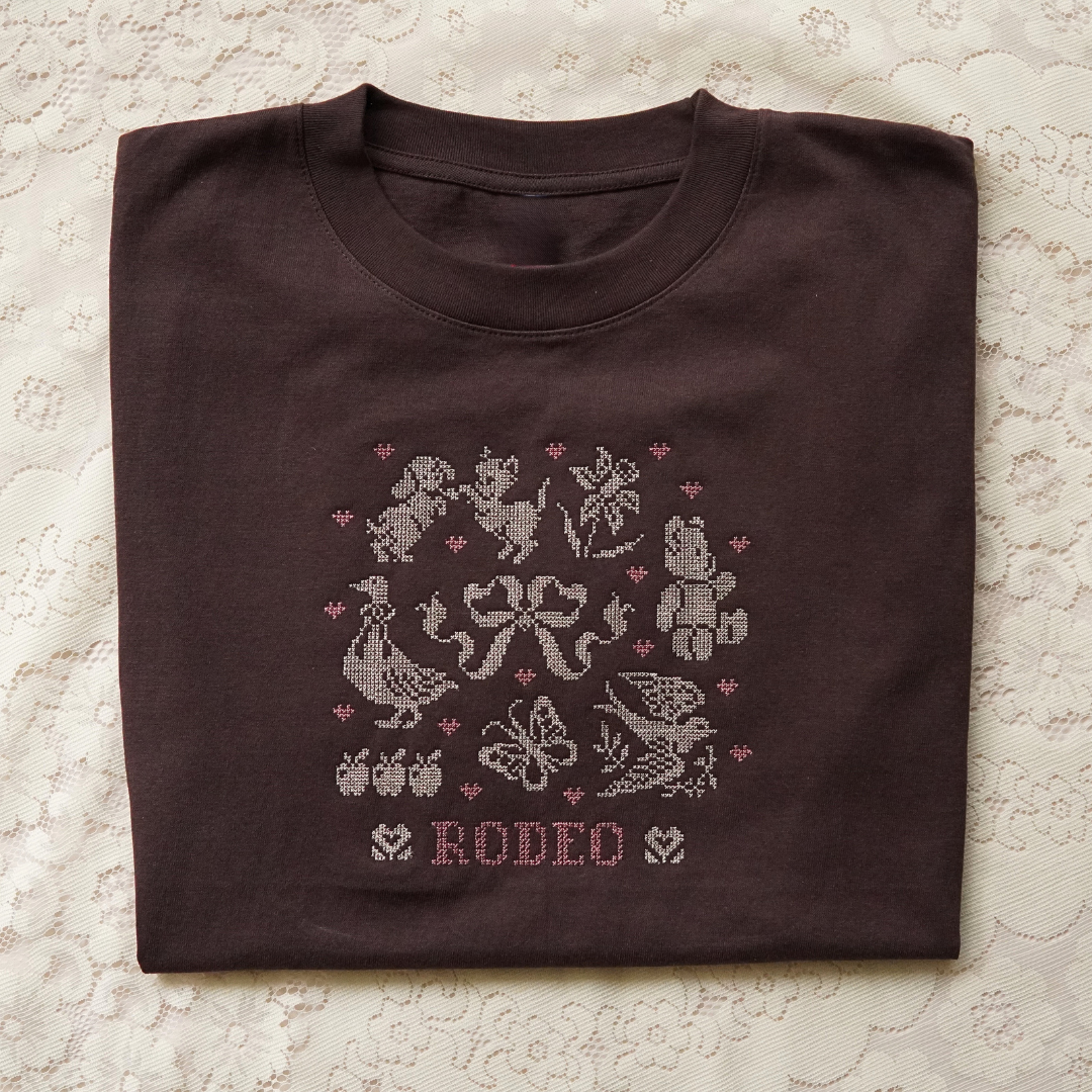 maisy motifs ~ embroidered oversized shirt